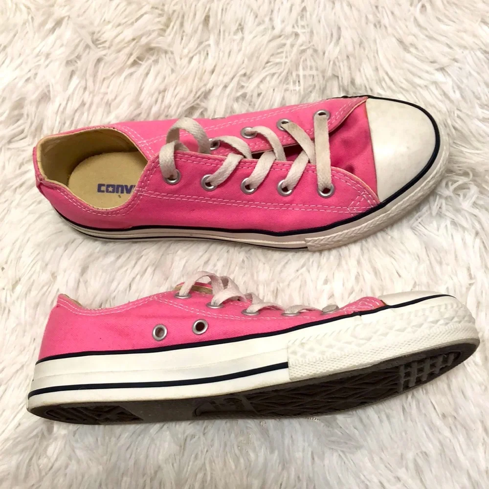 Pink Converse All Star